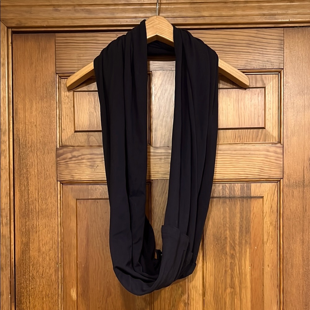 Lululemon Black Infinity Scarf